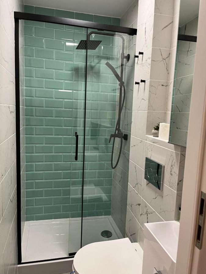 Good Apartament Wola Warsaw Apartament 1 Pokojowy Z Aneksemアパートメント エクステリア 写真