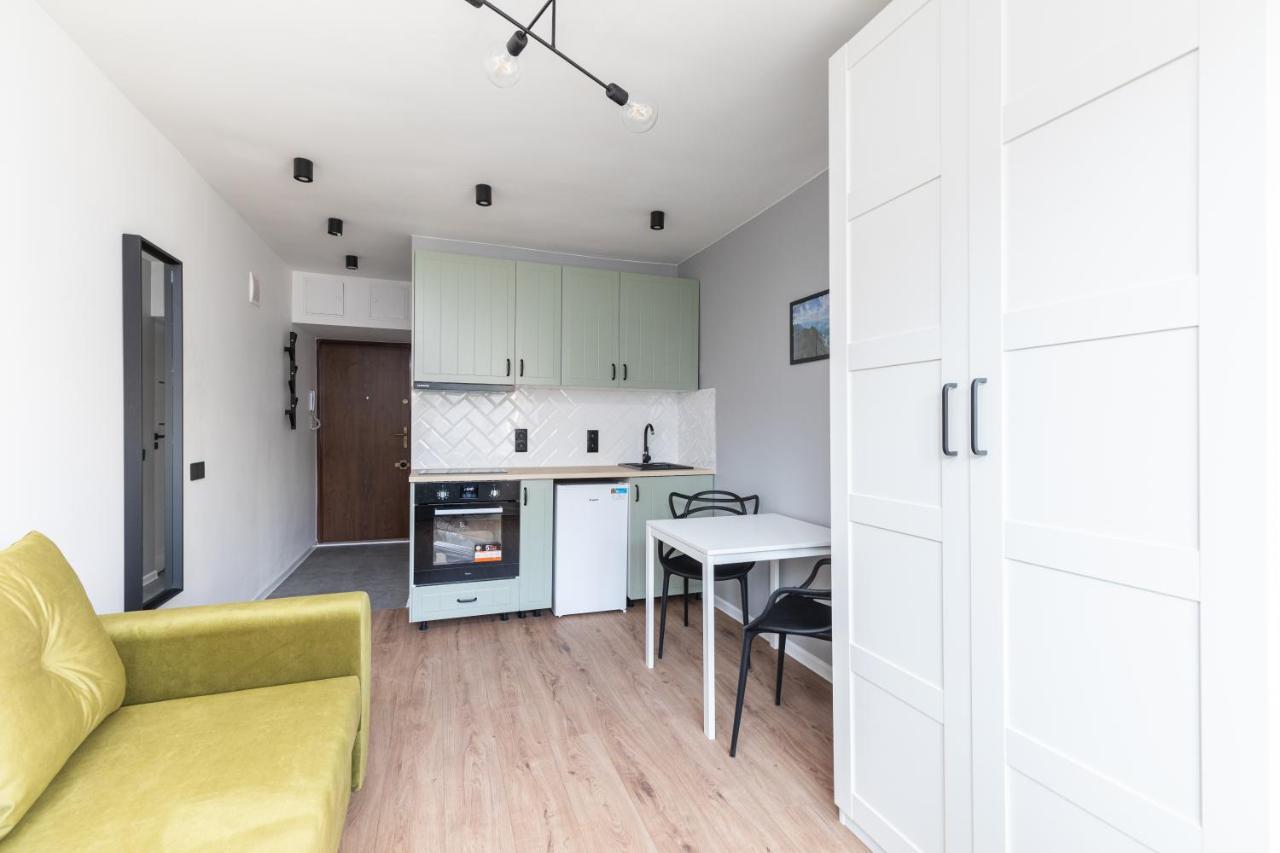 Good Apartament Wola Warsaw Apartament 1 Pokojowy Z Aneksemアパートメント エクステリア 写真