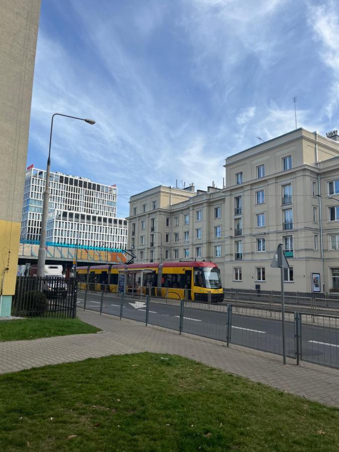 Good Apartament Wola Warsaw Apartament 1 Pokojowy Z Aneksemアパートメント エクステリア 写真