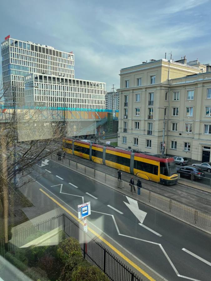 Good Apartament Wola Warsaw Apartament 1 Pokojowy Z Aneksemアパートメント エクステリア 写真